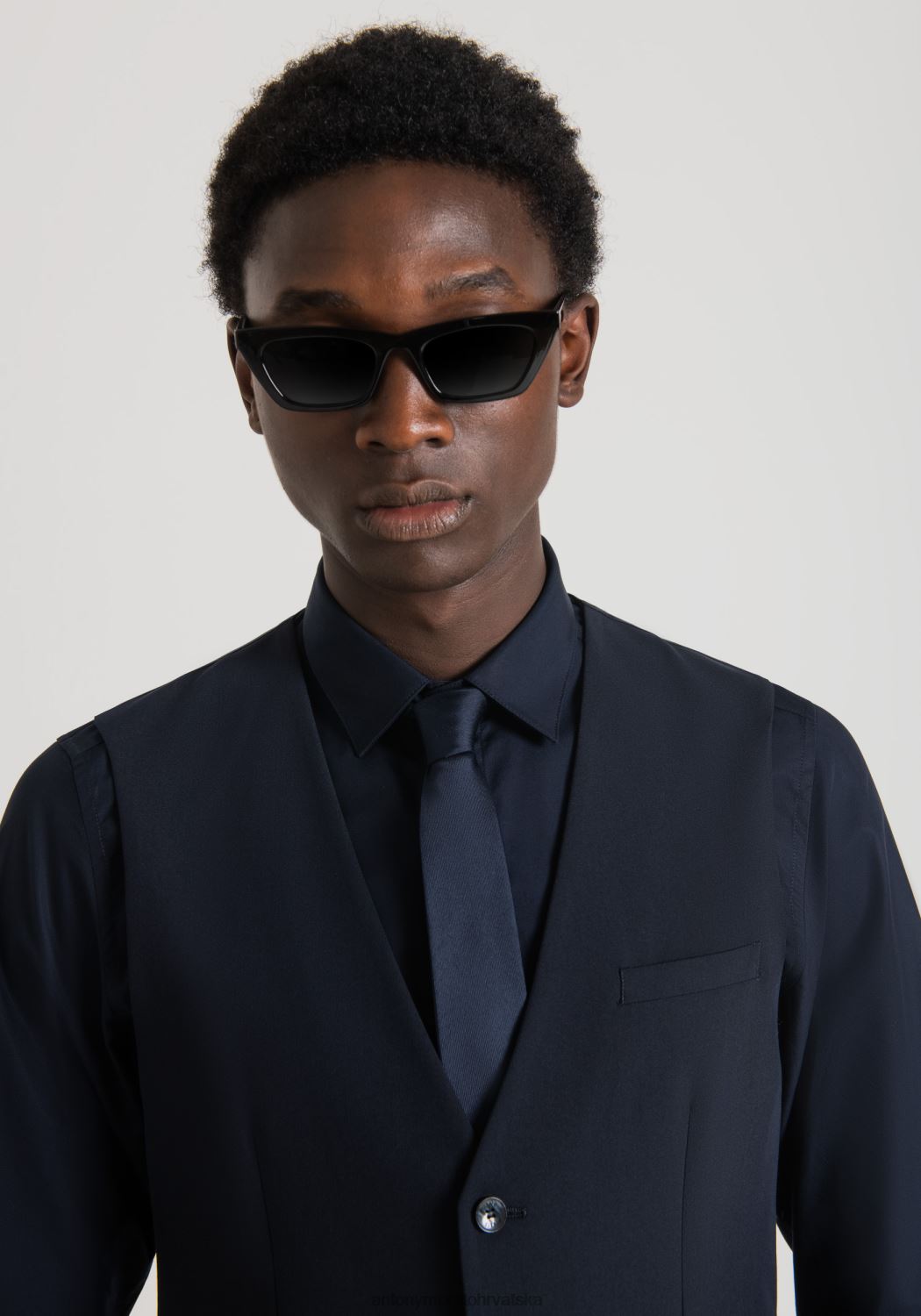 odjeća Antony Morato uski prsluk od rastezljive mješavine viskoze plava tinta muškarci L2H4F34