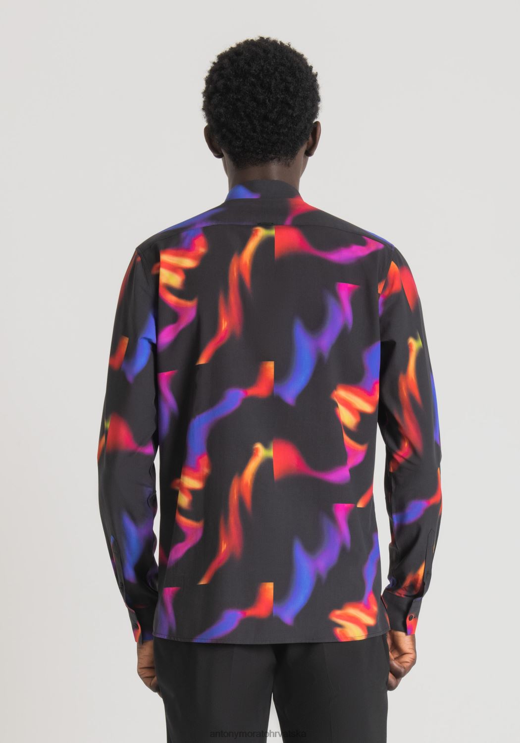 odjeća Antony Morato barcelona košulja ravnog kroja od meke tkanine od mješavine pamuka s višebojnim uzorkom crno muškarci L2H4F116
