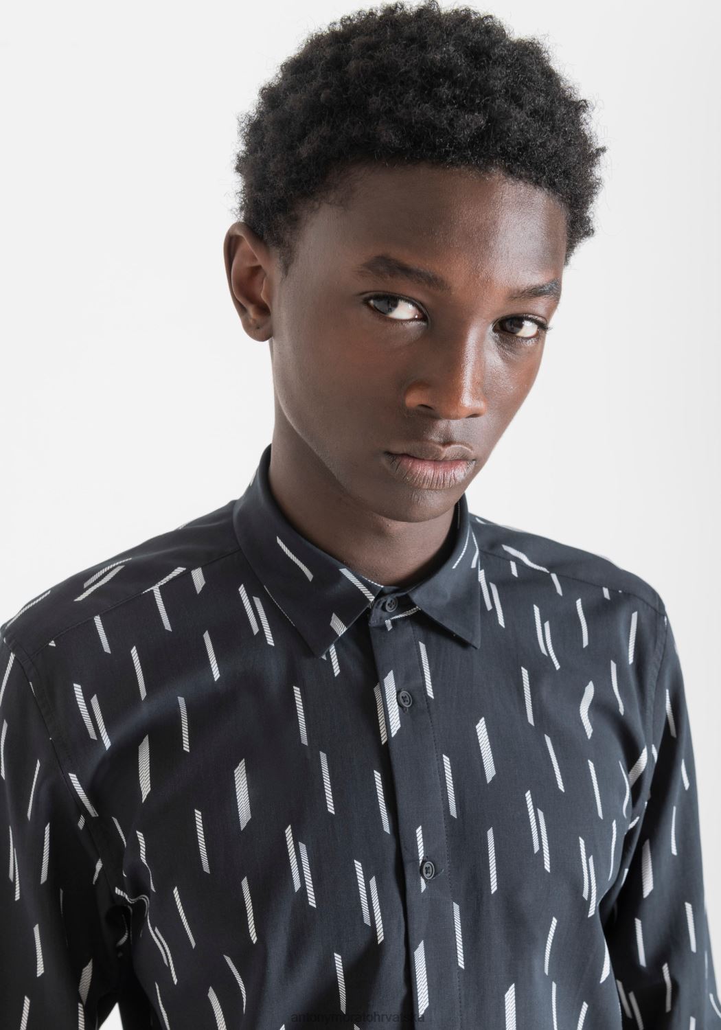 odjeća Antony Morato barcelona košulja ravnog kroja od mješavine pamuka crno muškarci L2H4F104