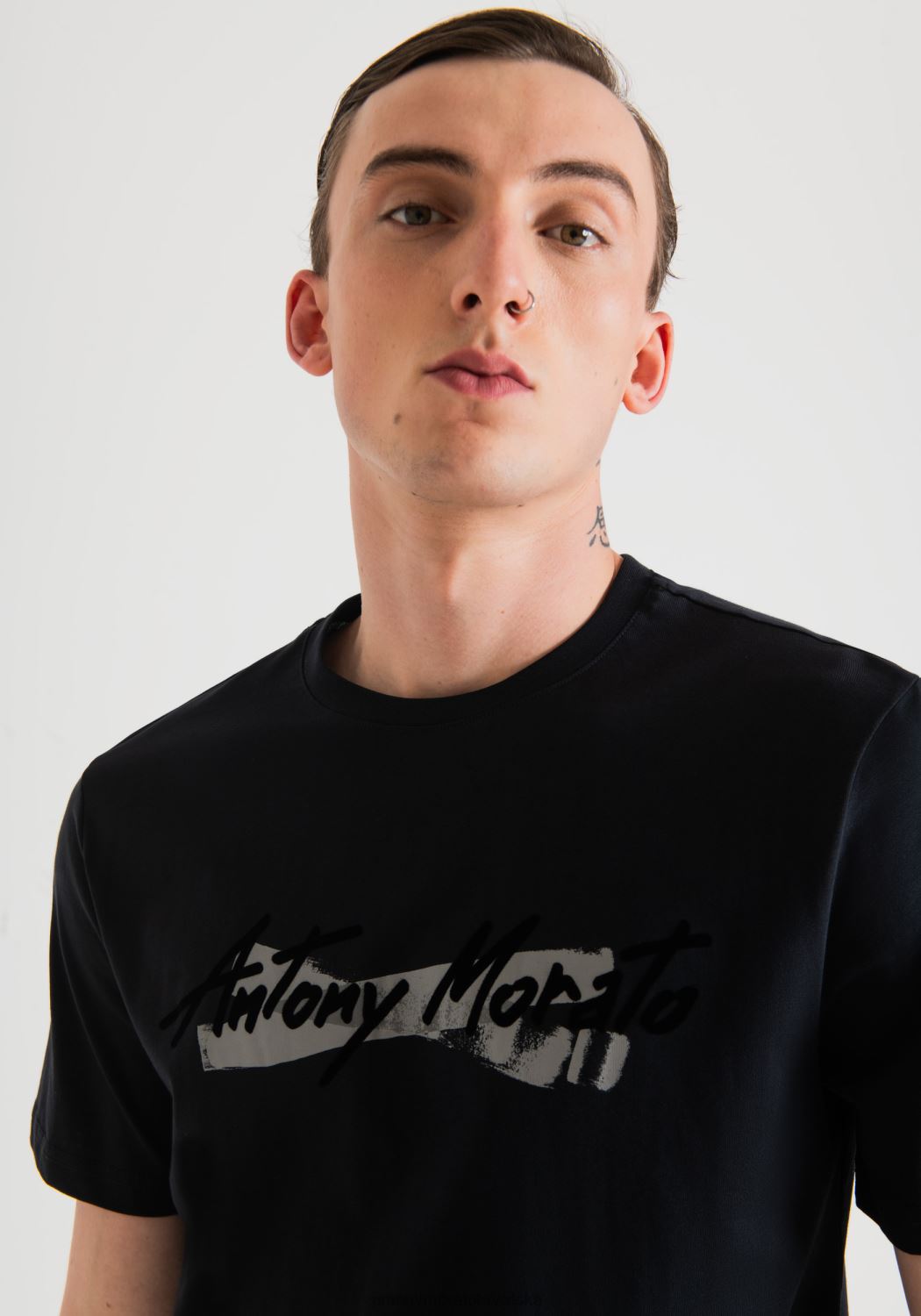 odjeća Antony Morato majica običnog kroja od čistog pamuka s gumiranim printom logotipa plava tinta muškarci L2H4F204