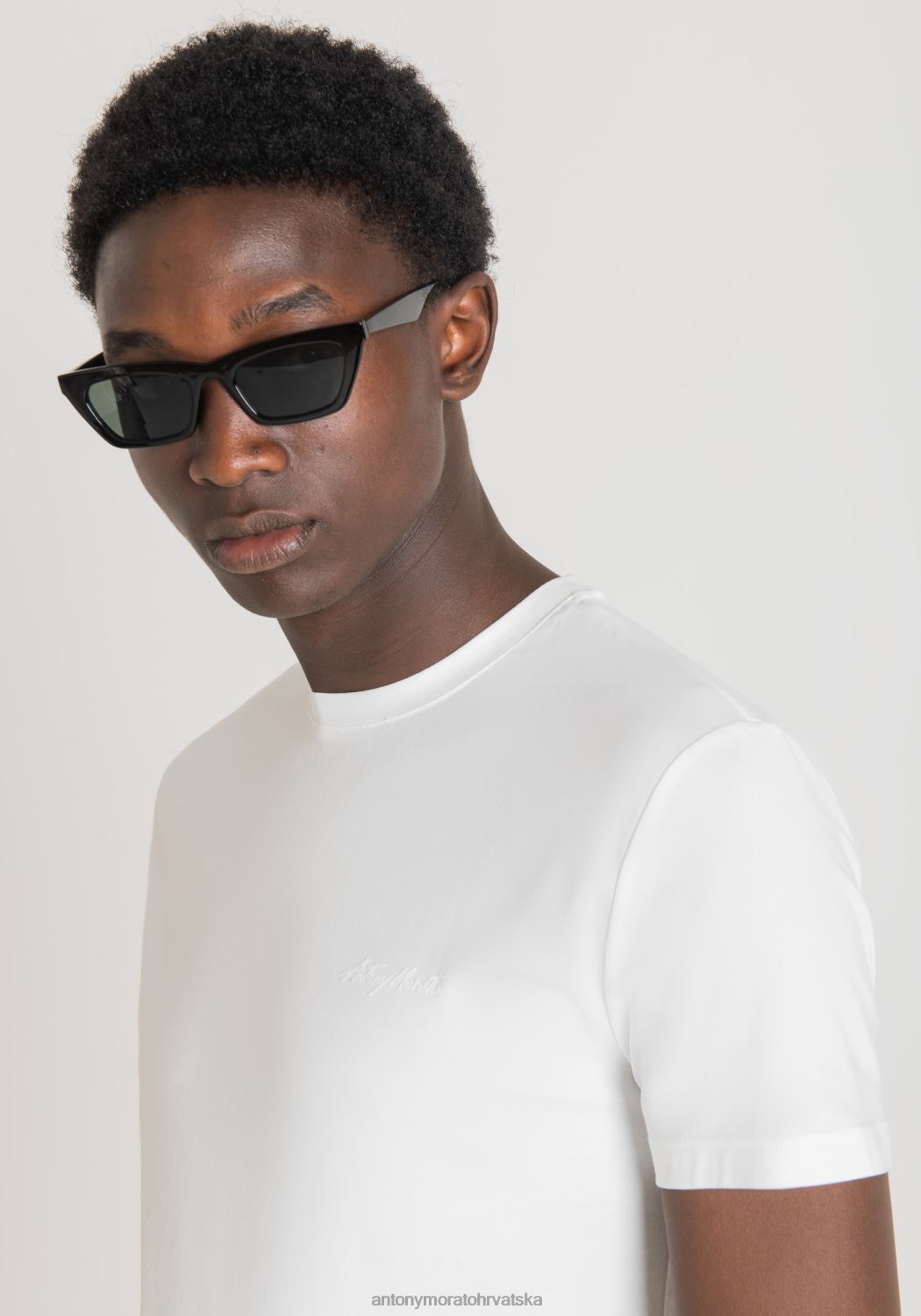 odjeća Antony Morato super tanka majica kratkih rukava od rastezljivog pamuka s printom logotipa bijela muškarci L2H4F143