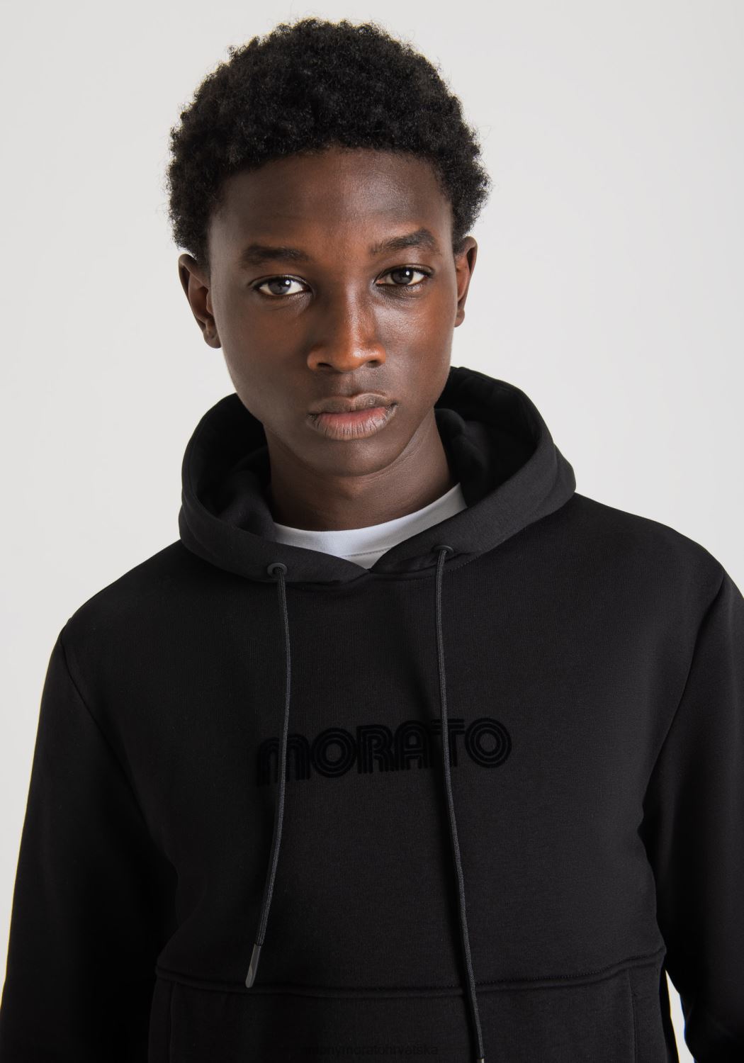 odjeća Antony Morato trenirka regularnog kroja od mješavine pamuka s kapuljačom i klokani džepom crno muškarci L2H4F70