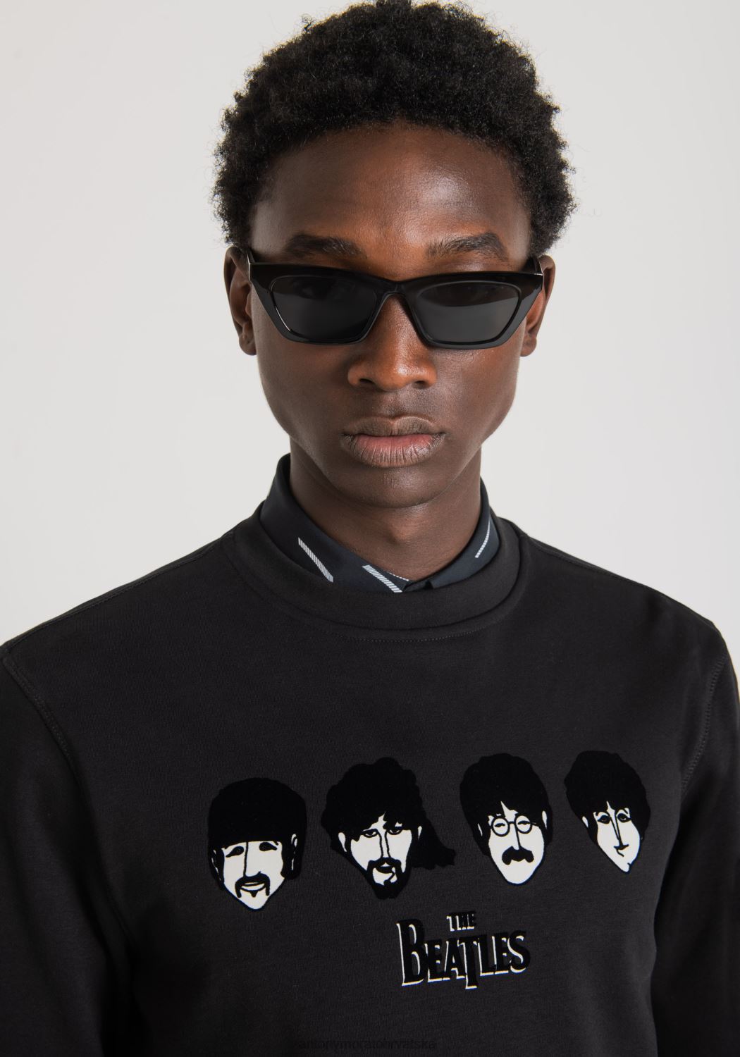 odjeća Antony Morato trenirka regularnog kroja od mješavine pamuka s printom beatlesa crno muškarci L2H4F54