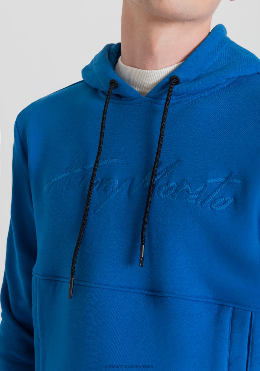 odjeća Antony Morato trenirka uobičajenog kroja od rastezljive mješavine pamuka s izvezenim logotipom 7117 muškarci L2H4F49